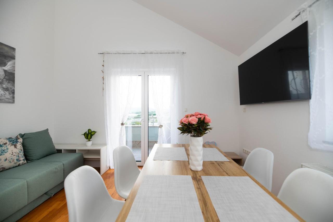 Sunny Beach Apartments シベニク エクステリア 写真