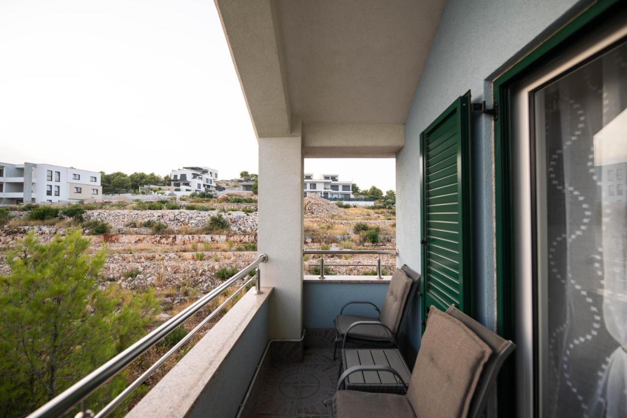 Sunny Beach Apartments シベニク エクステリア 写真