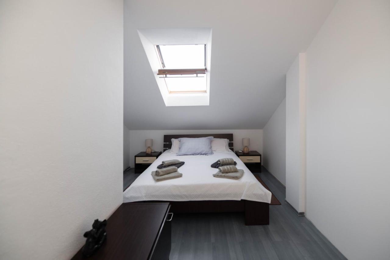 Sunny Beach Apartments シベニク エクステリア 写真